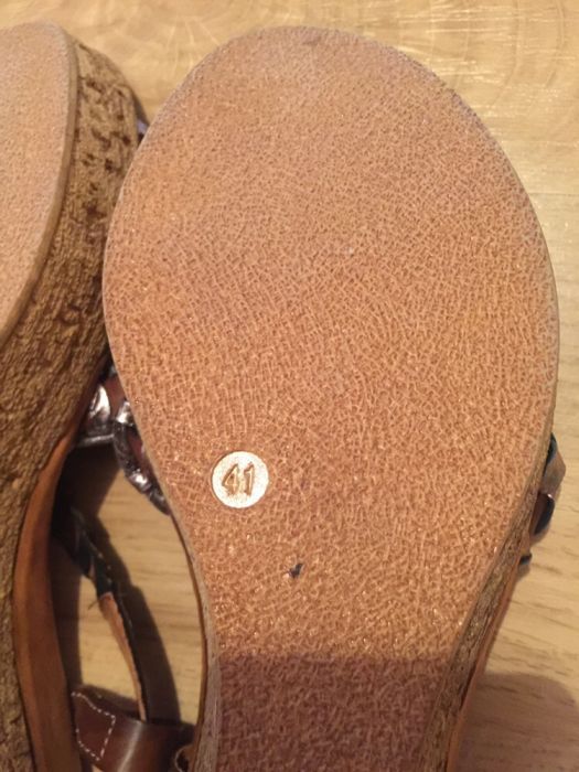 Vand sandale de dama din piele