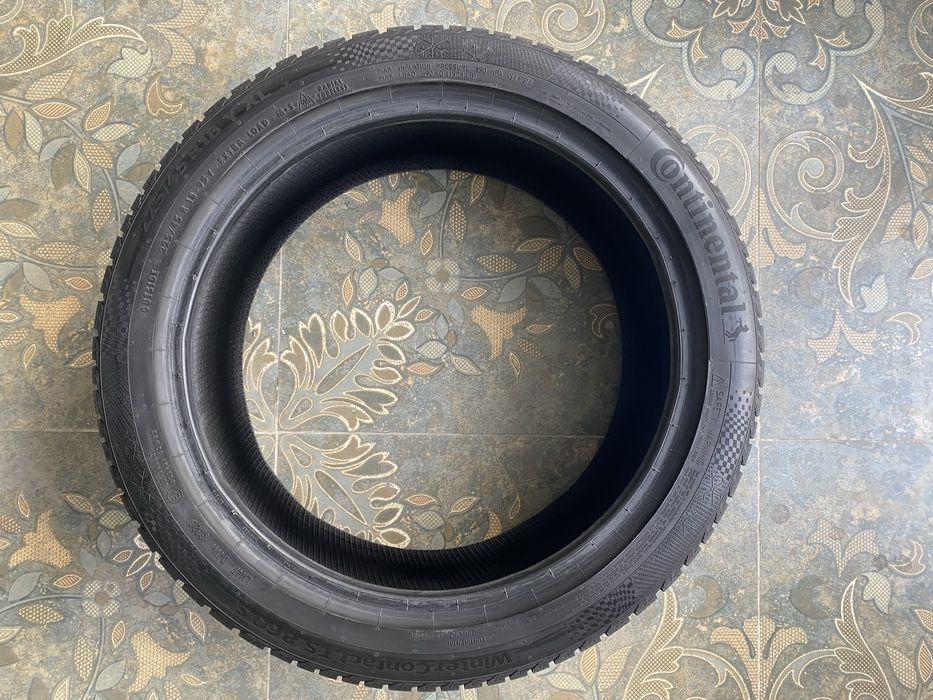 Продам 4 зимние шины Continental 225/45 R18