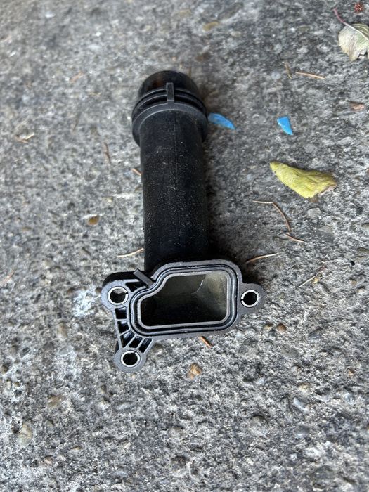 Flansa lichid racire bmw f10 f11 f30 f20 f01 f02 f06 f07 F12 f13