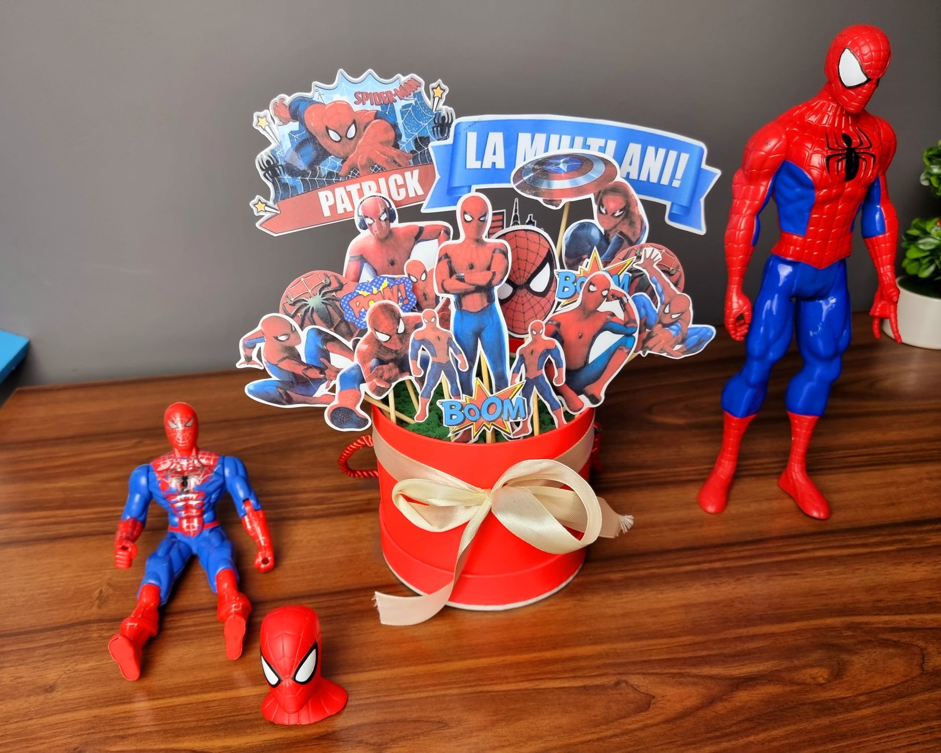 Toppere tort cu tema Spiderman