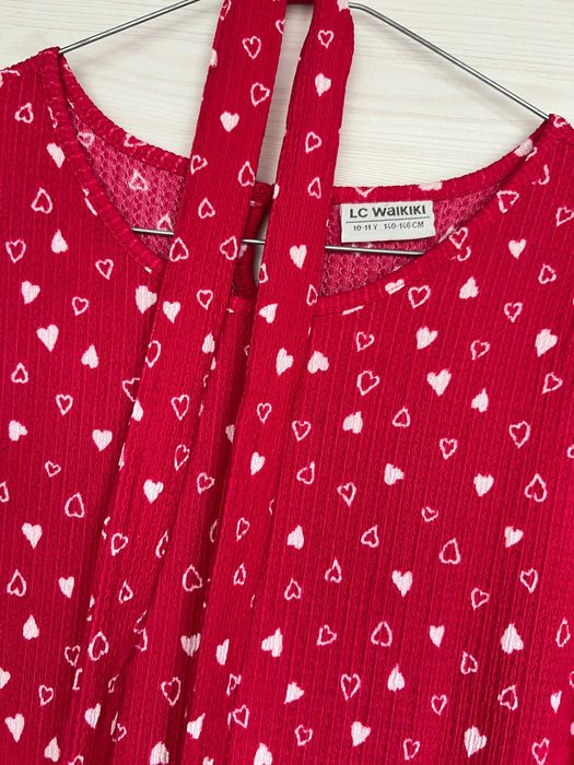 Момичешки рокли различни