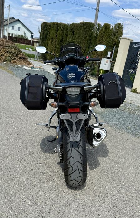 Honda VFR 800 X  cu ABS combinat NC700 X
