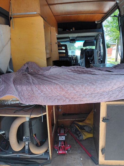 Vând urgent peugeot