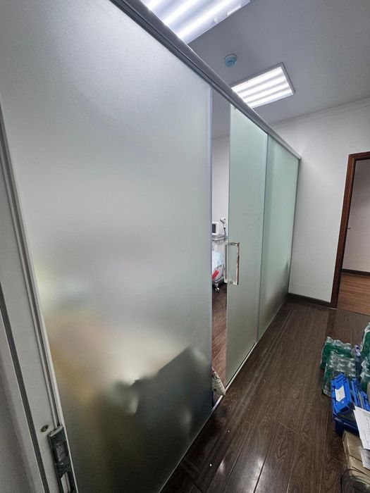 Стеклянная перегородка межкомнатная