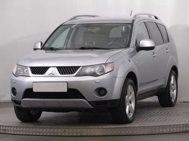Usa , haion Mitsubishi Outlander Prag Contra aripa Stalp Usa Parbriz