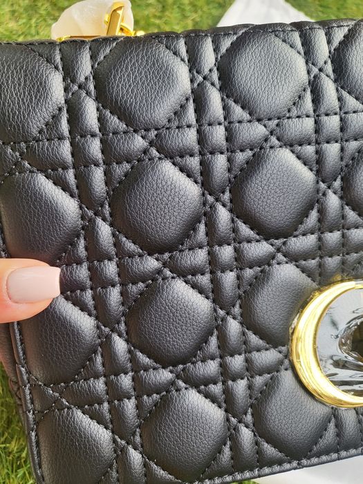 Чанта Dior естествена кожа
