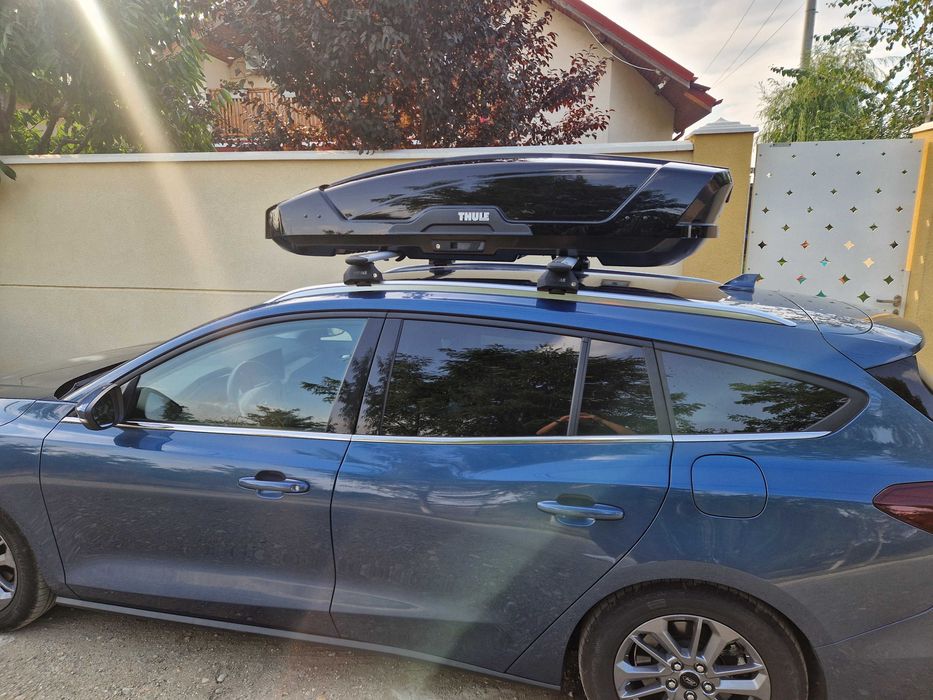 Inchiriez cutie portbagaj Thule Motion XT SPORT Negru Lucios