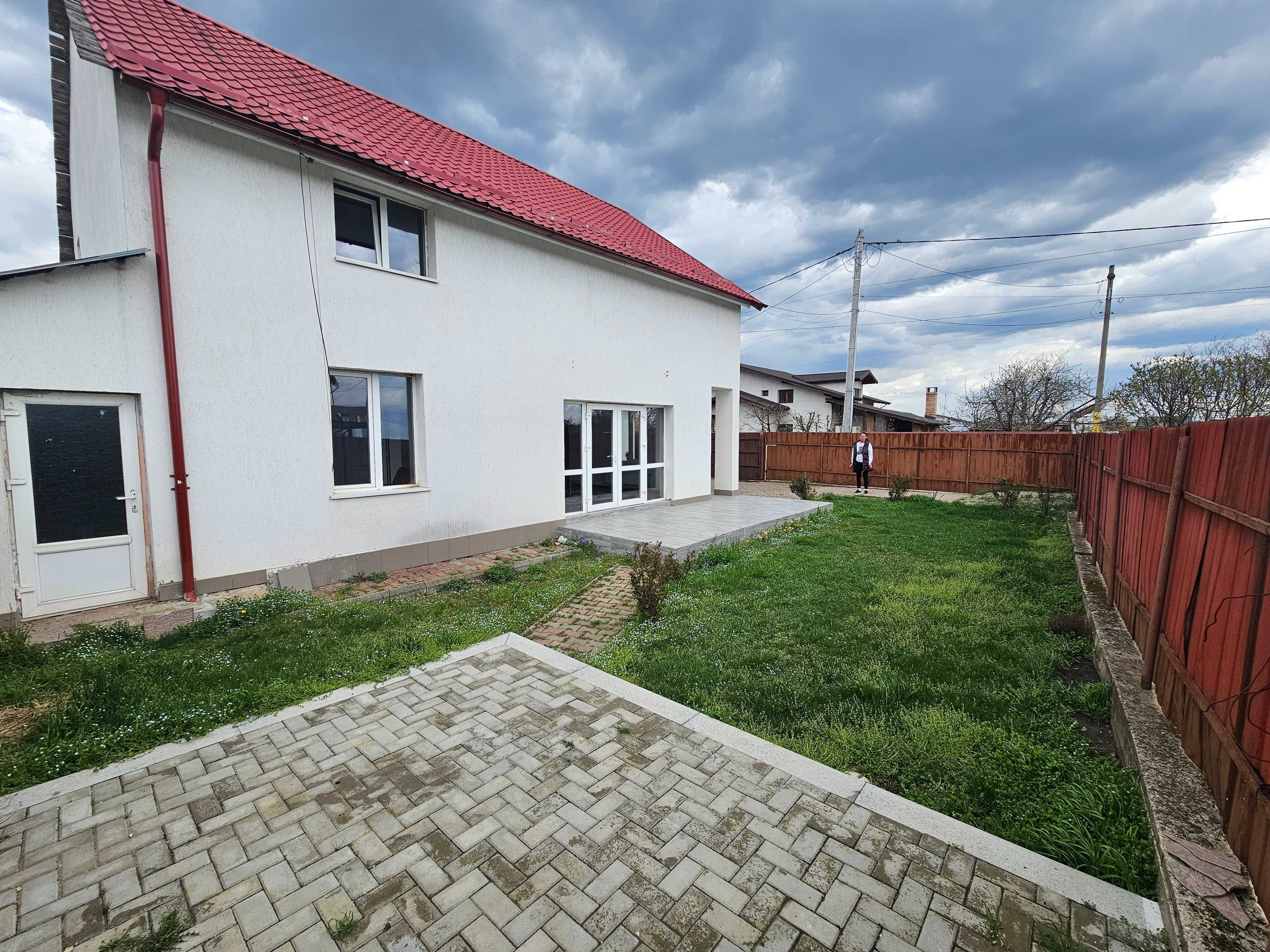 Casa individuala de vânzăre 4 camere Dumbrava Rosie / Piatra Neamt
