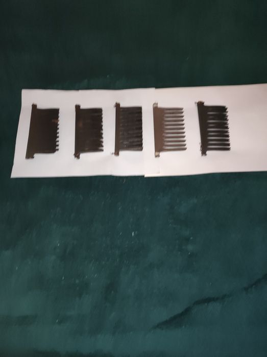 Vand  Ieftin  5 seturi  lame pentru  Tilincă  si un Grătar  fripturi .