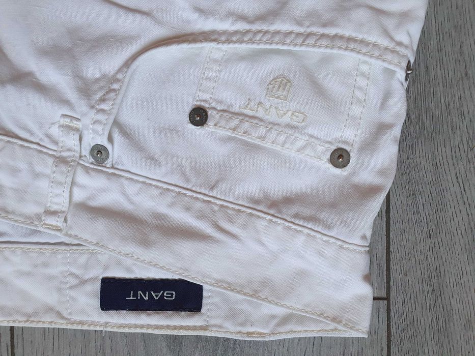 Pantaloni GANT (bumbac + in) - Marime W42 L34 (Talie 108 cm)