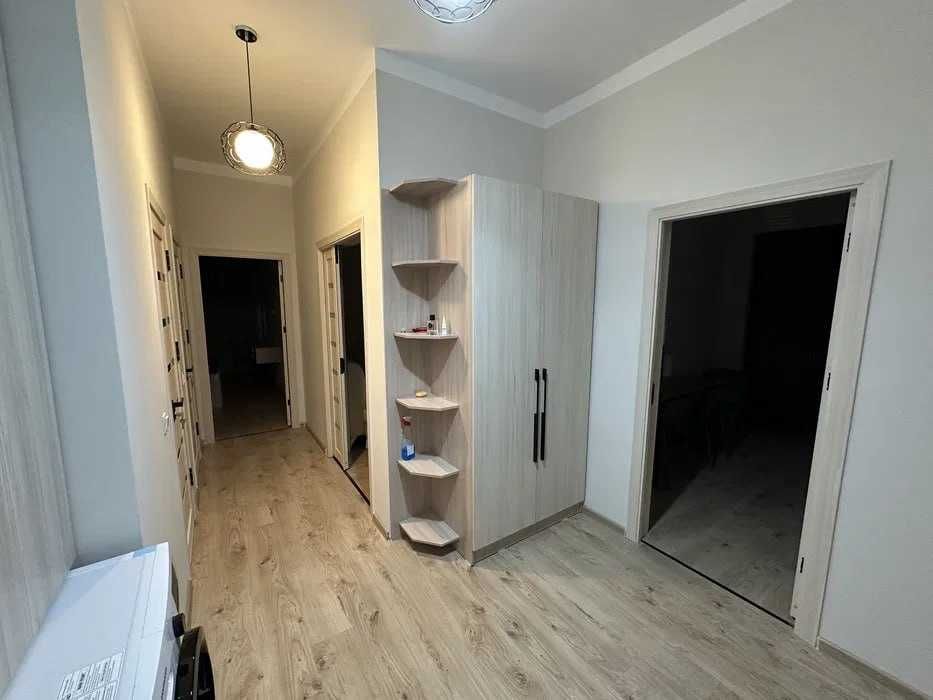 Срочно сдается 3х комнатная квартира рядом рынок Паркентский  306*