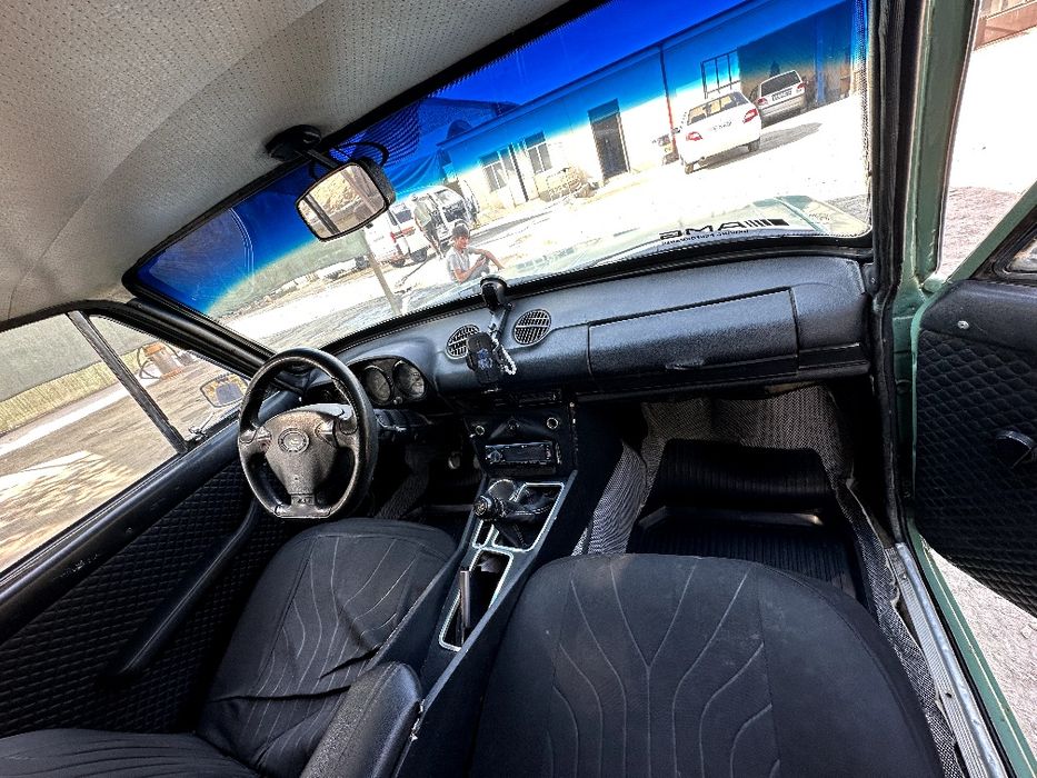 Vaz 2106 sotiladi
