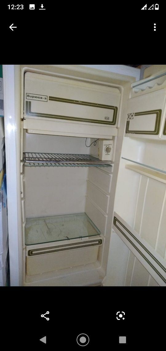 Холодильник"Бирюса"