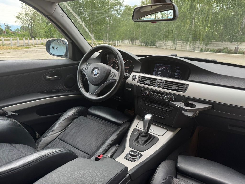 BMW E90 320d automat