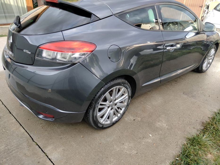 Dezmembrări/dezmembrez Renault Megan COUPE 1,6 dci  cod-R9M