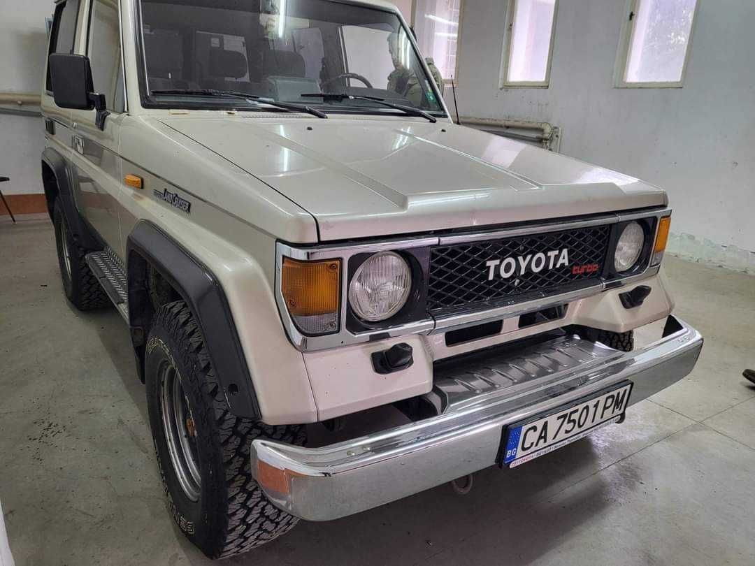 Toyota land cruiser lj70
