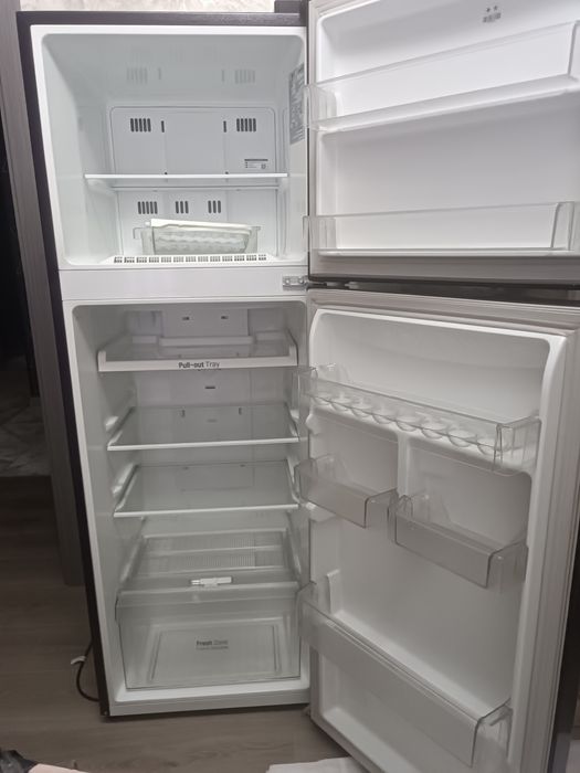 Продам холодильник LG