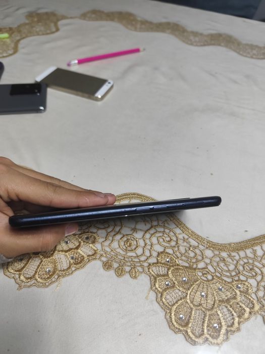 Oppo A54 прадаётся