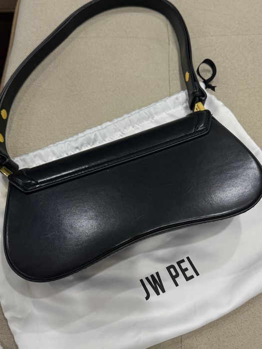 Чанта JW PEI черна
