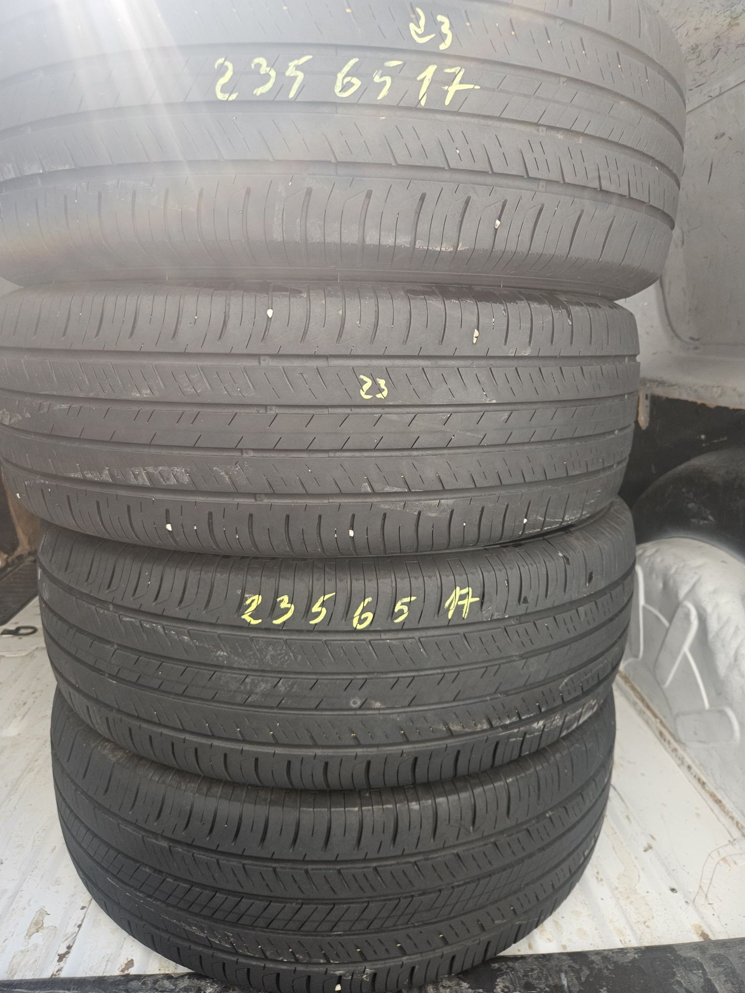 Гуми 235/65/17 дот23 Всесезонни