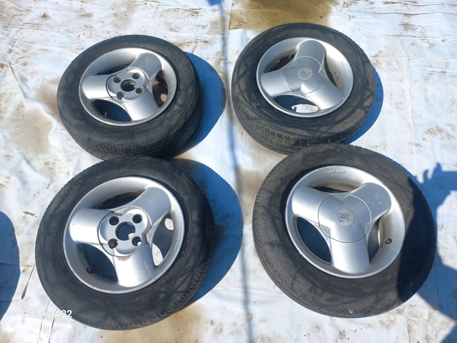 Джанти 13 / 4×100 гуми - 175/70/13