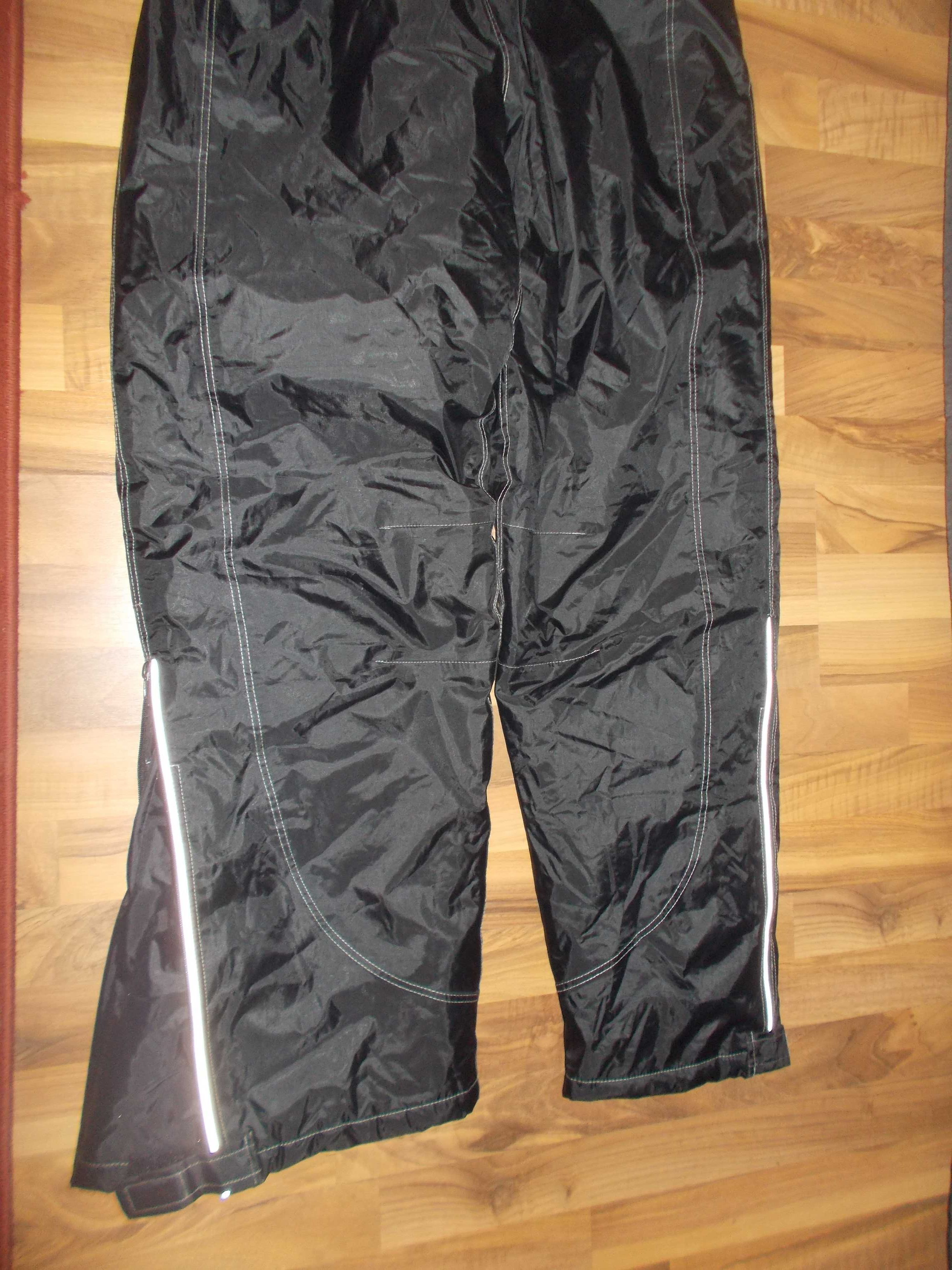 pantaloni HELD moto sau alt sport,impermeabili ( grosi ) ,marimea L