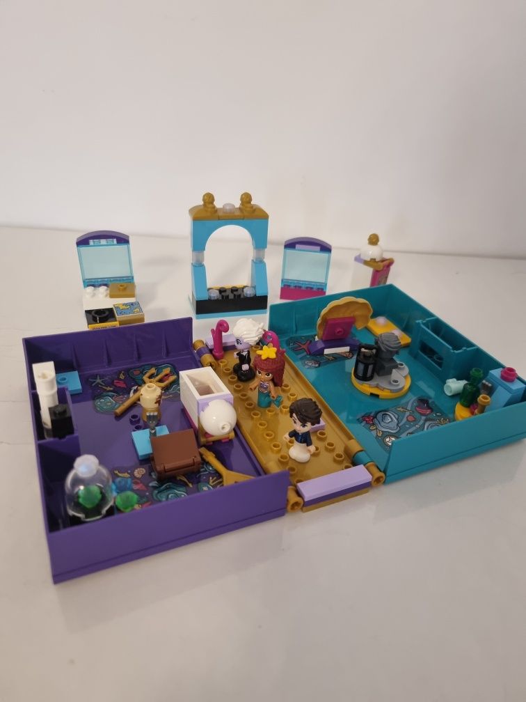 LEGO® Disney - Cartea povestii Mica sirena 43213