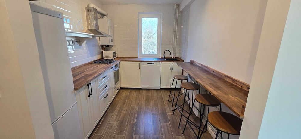 Apartament 3 camere decomandate, Gheorgheni, direct de la proprietar