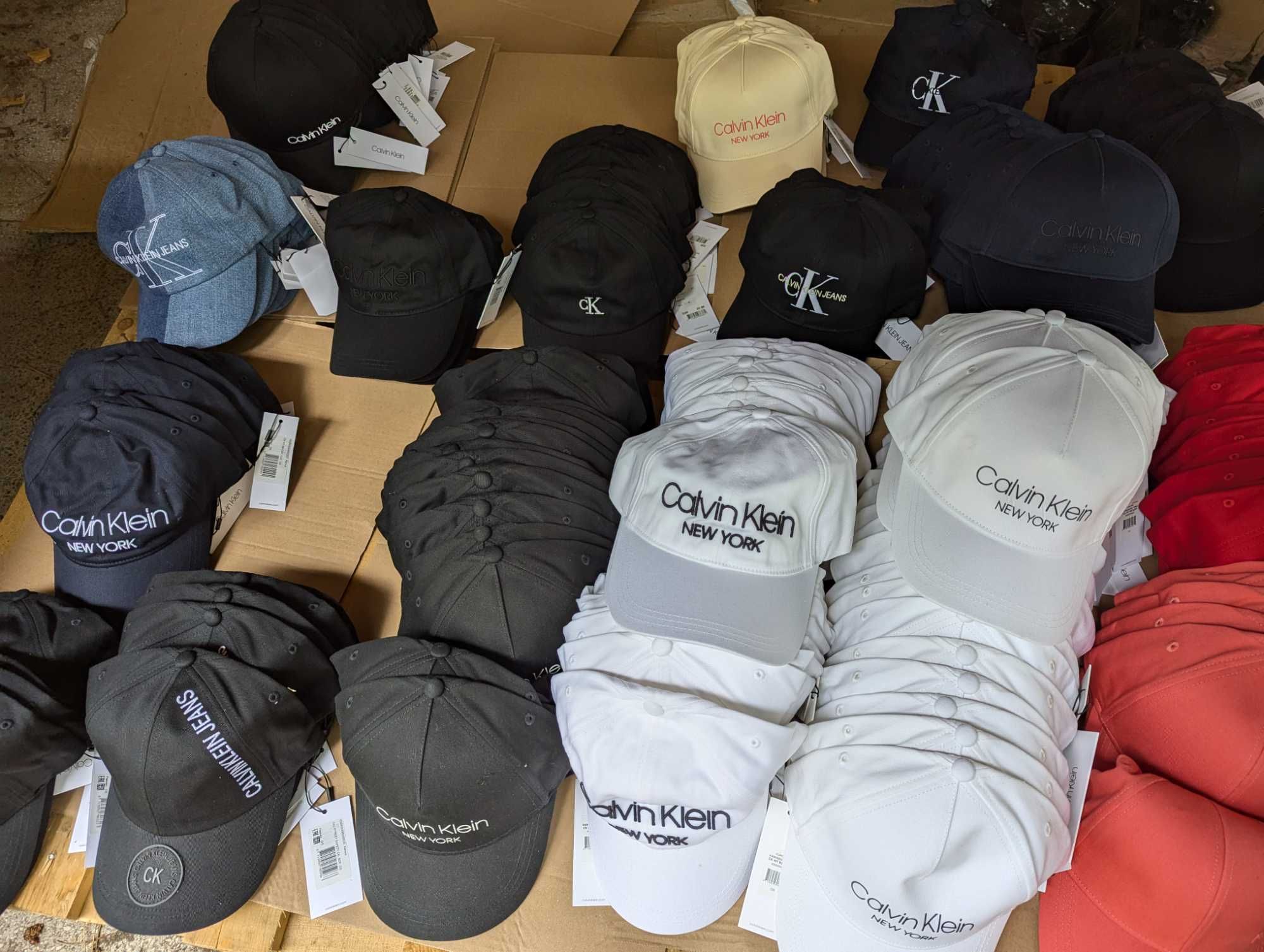 Оригинални шапки и колани CALVI KLEIN JEANS, на едро, ФАКТУРАДДС