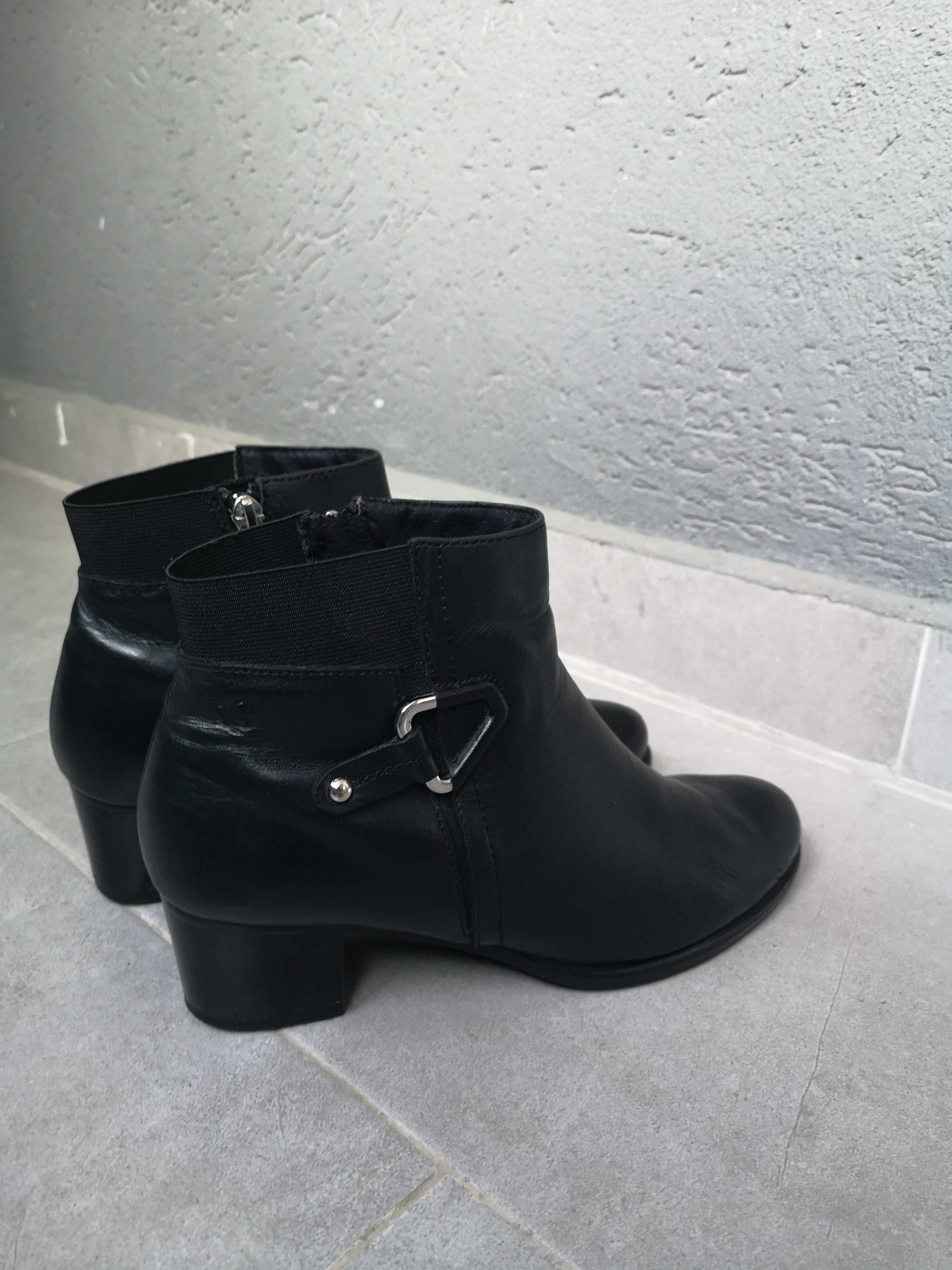 Botine Caprice, piele naturala, comode si usoare, toc 5 cm, mar.39