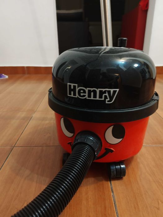 Aspirator Numatic Henry Compact