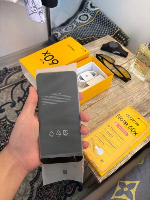 Realme Note60x 4/128 Г RU черный EMEI
