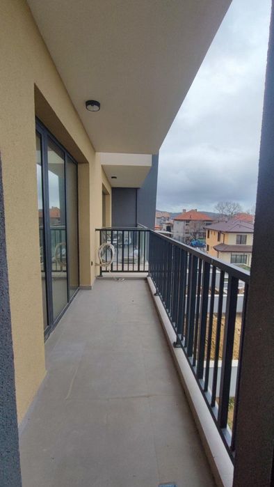 Продава се Двустаен апартамент в Варна, Виница - 77 кв.м за 986 €/кв.м - Снимка #4