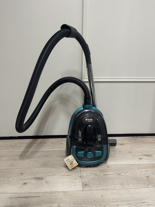 Продам пылесос Vitek