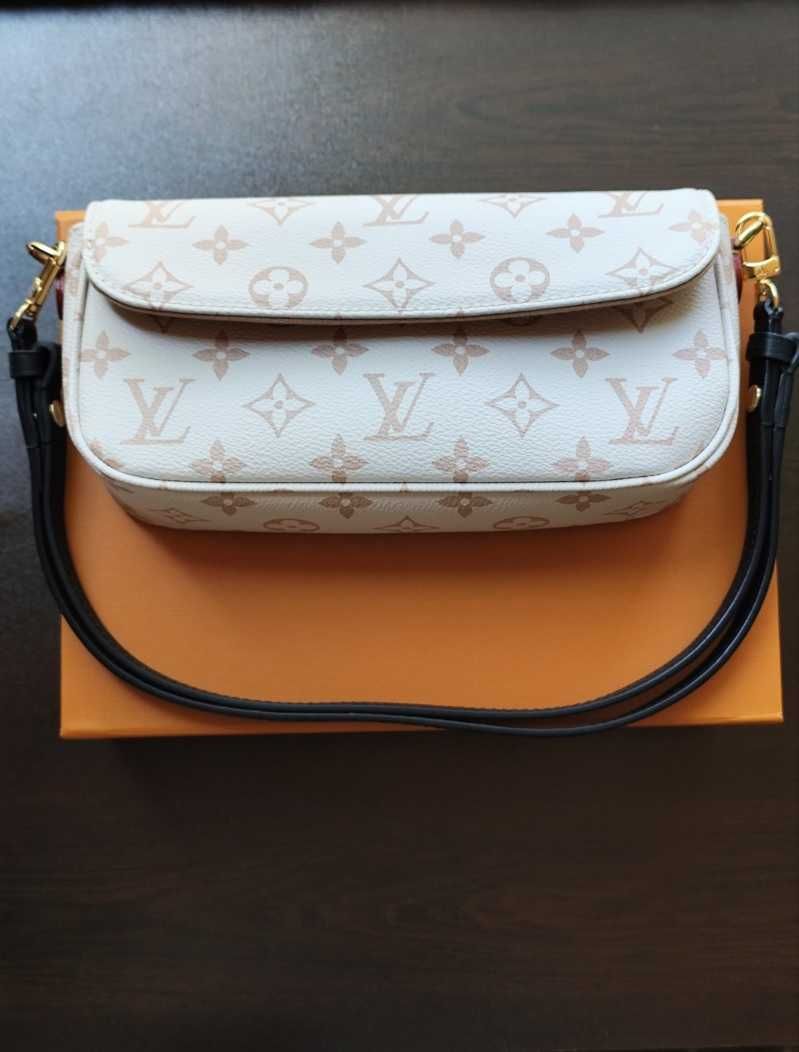 Louis Vuitton Дамска Чанта Монограм