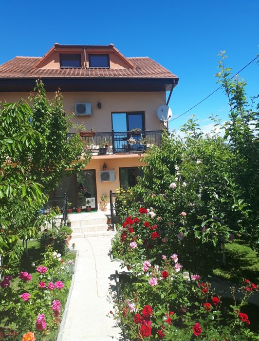 Vanzare casa zona rezidentiala