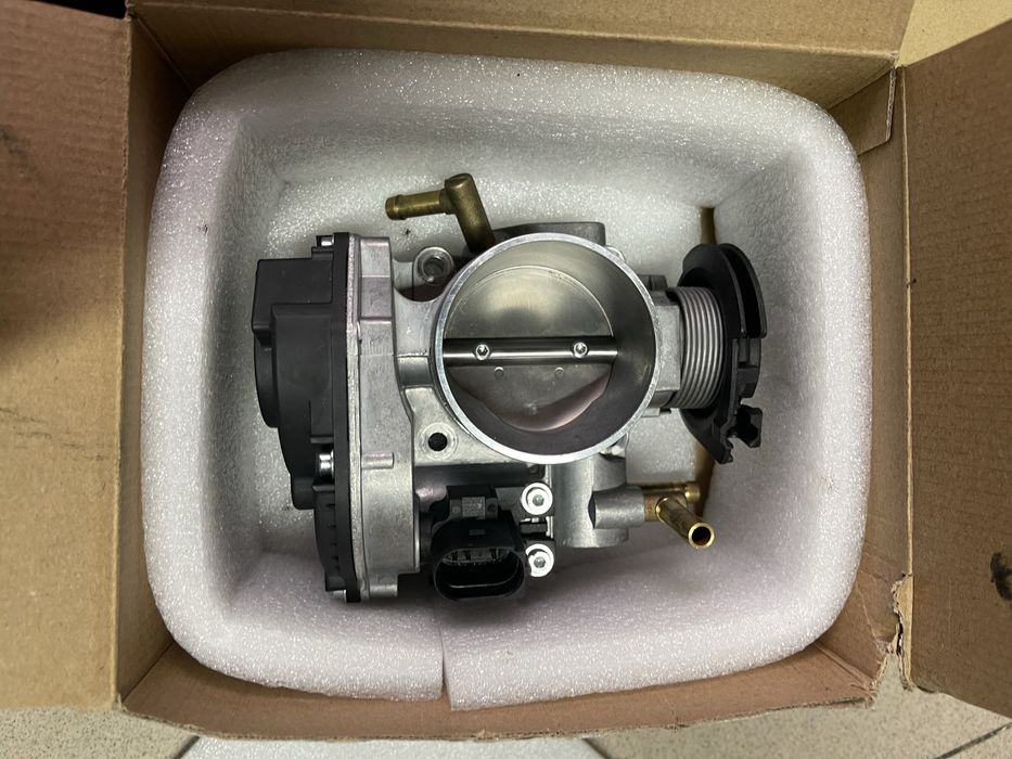 New beetle Clapeta acceleratie 2.0 benzina 115 cp