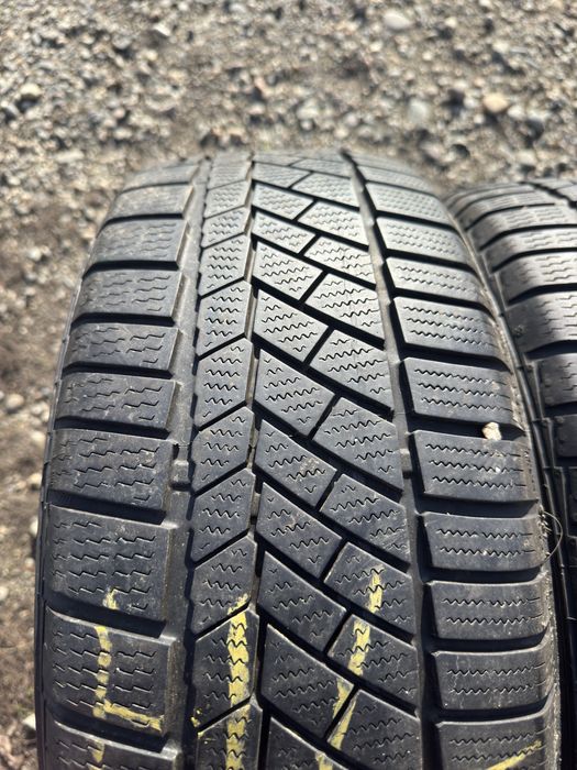 Set  anvelope 205 55 r16 continental de iarna runflat