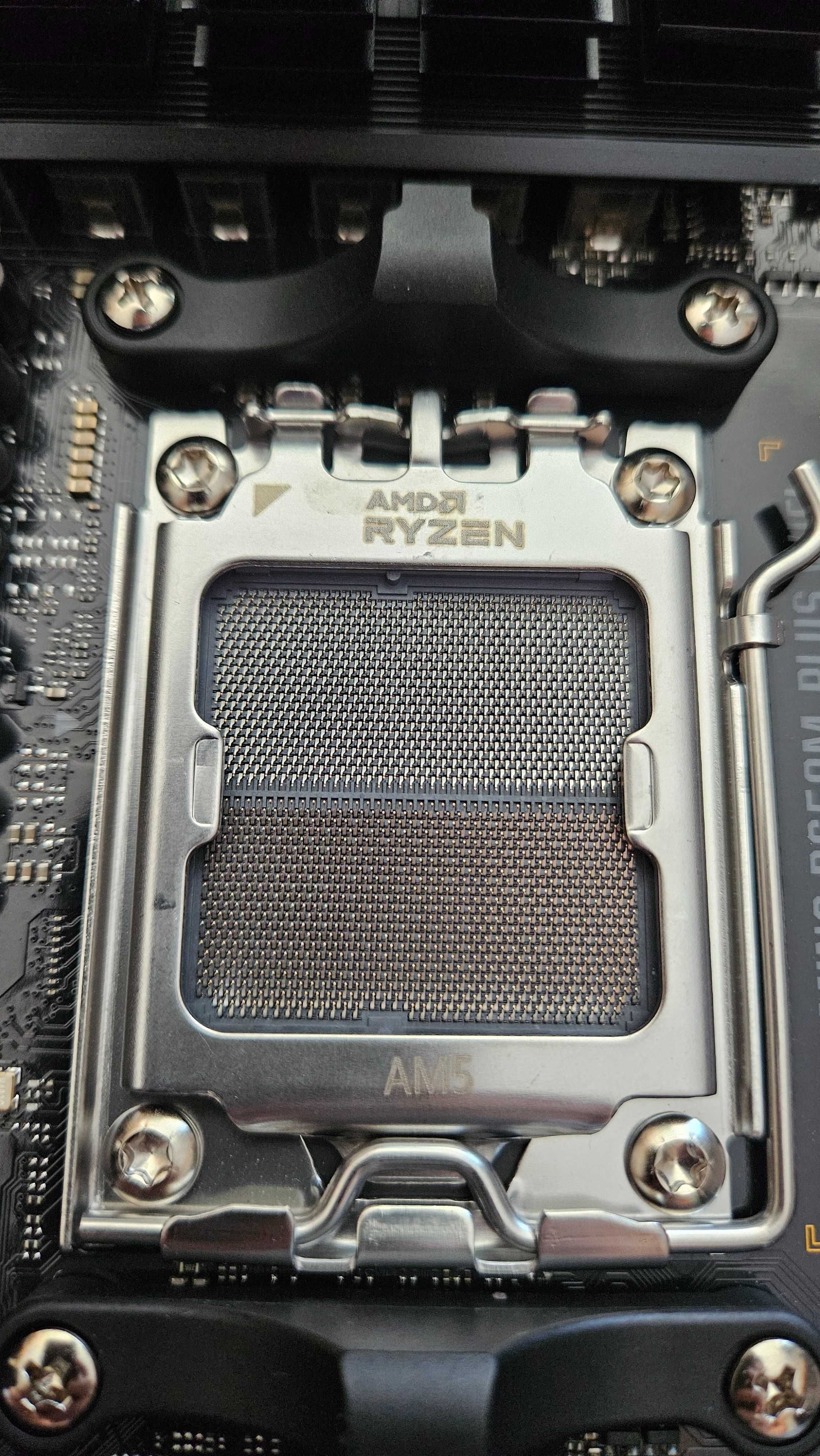 Дъно ASUS TUF GAMING B650M PLUS WIFI (motherboard)