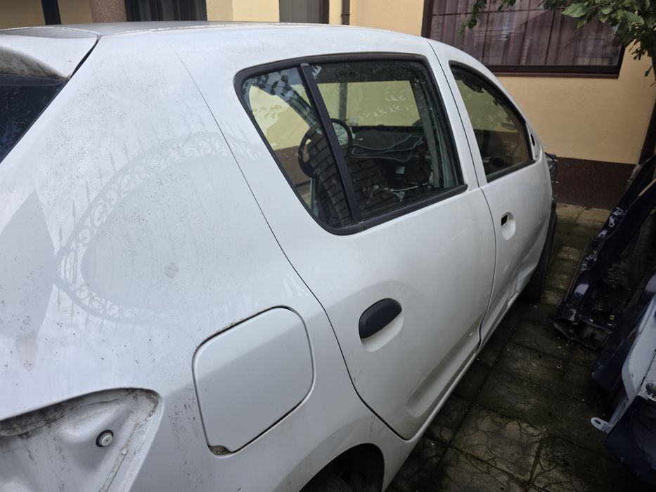 Caroserie dacia sandero 2 .  2018