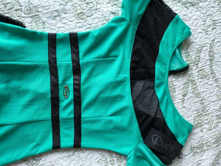 Рокля Lucy - нова