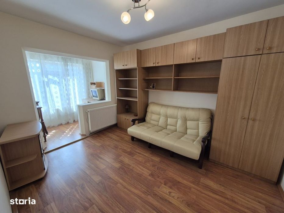 Apartament 3 camere confort 1 decomandat, foarte spatios, etaj 3