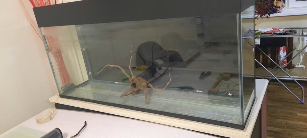 Аквариум б/у на 500 литров,  ширина 150, высота 70, глубина 38