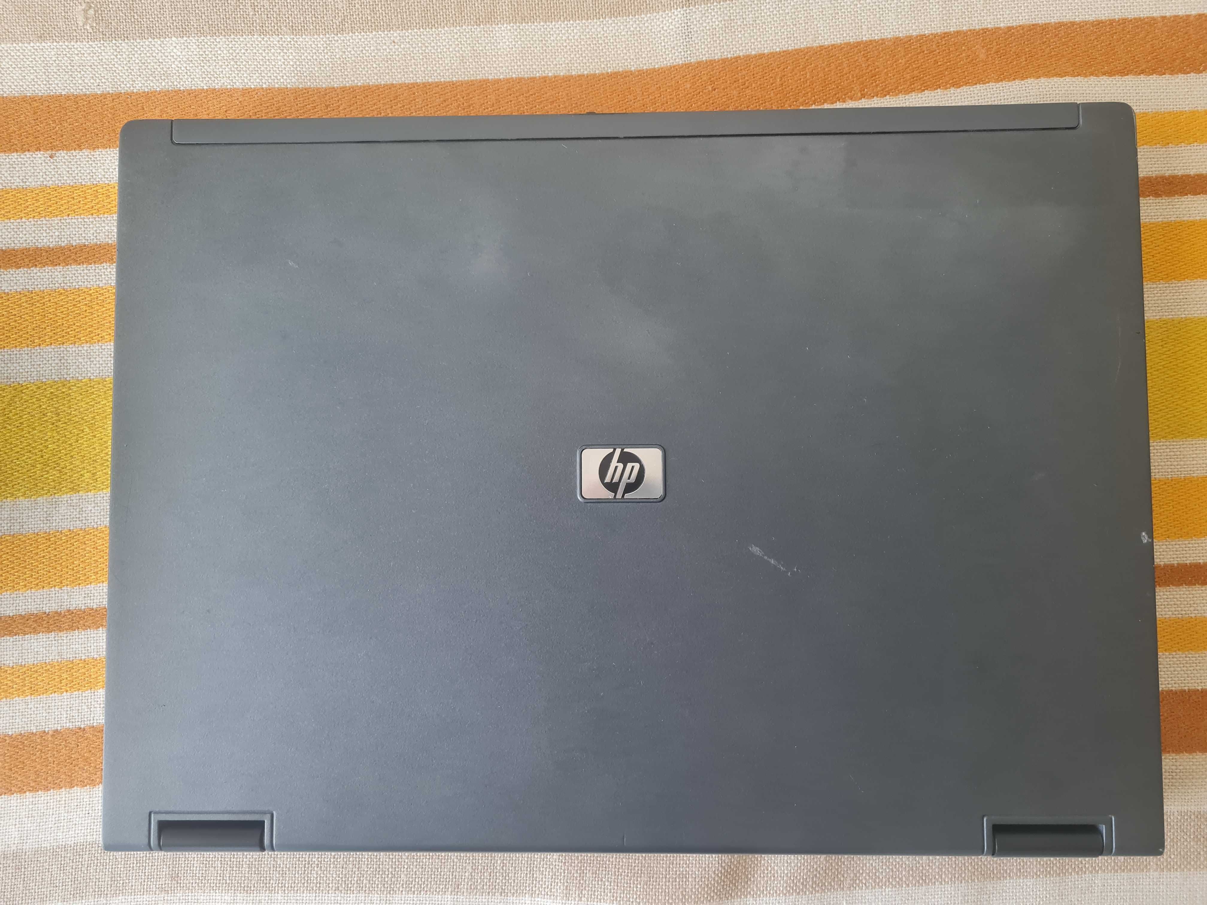 Продавам готин евтин лаптоп HP Compaq NX8220