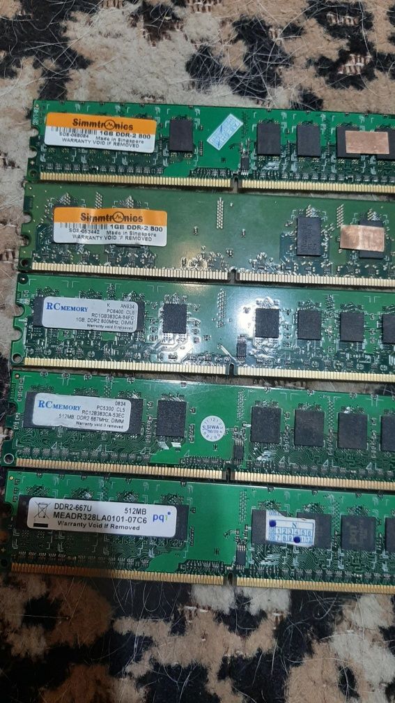 Продаю оперативки озу 2gb.