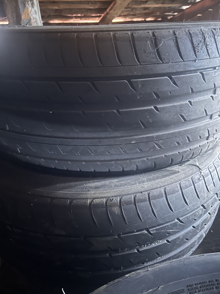 Продам шины б/у размер 255/55/18 цена 80.000