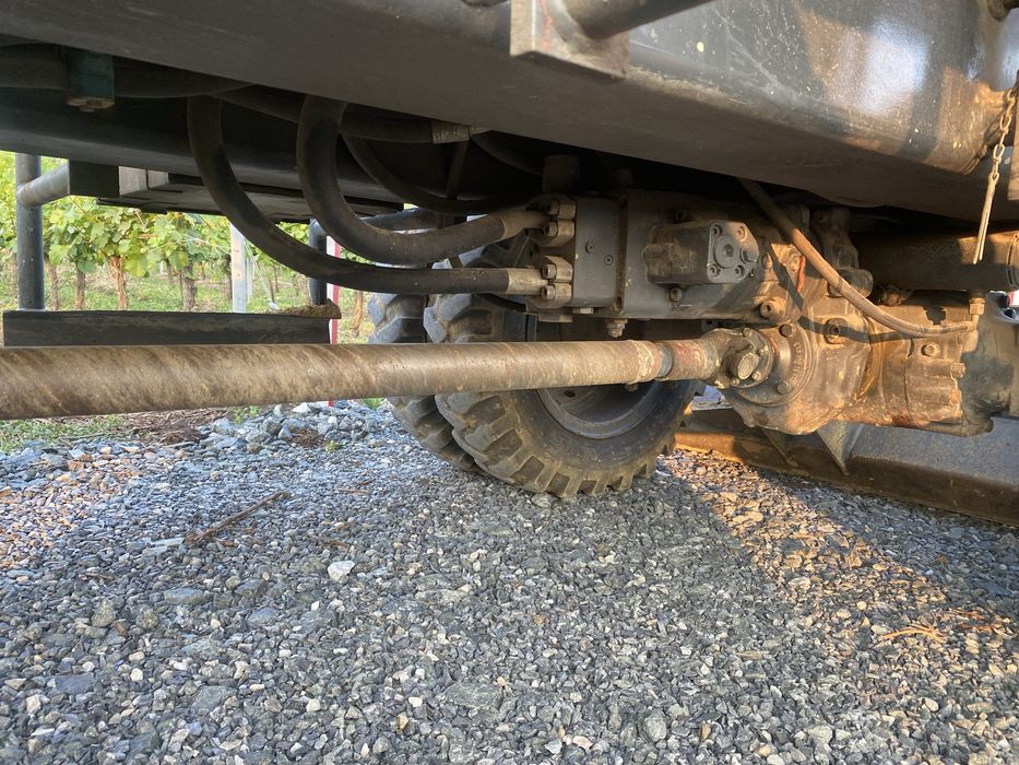 Excavator pe roti Tackeucki impecabil !!