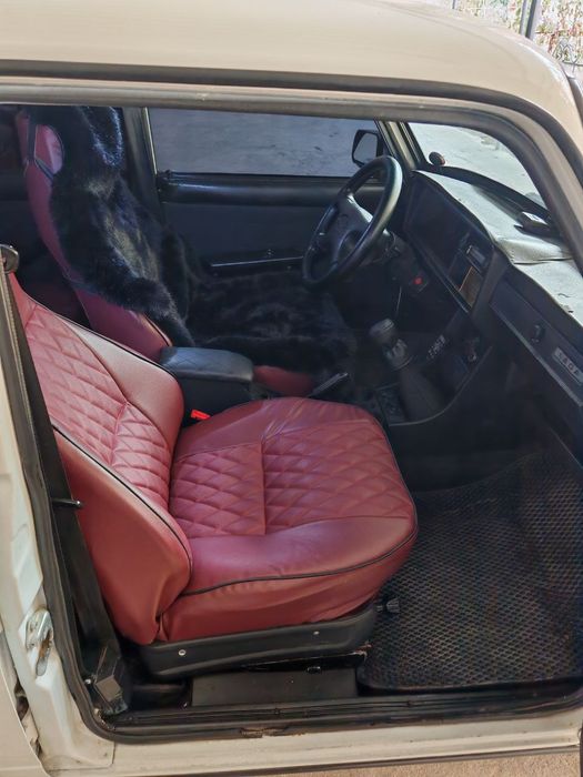 Vaz 2107 sotiladi 2010