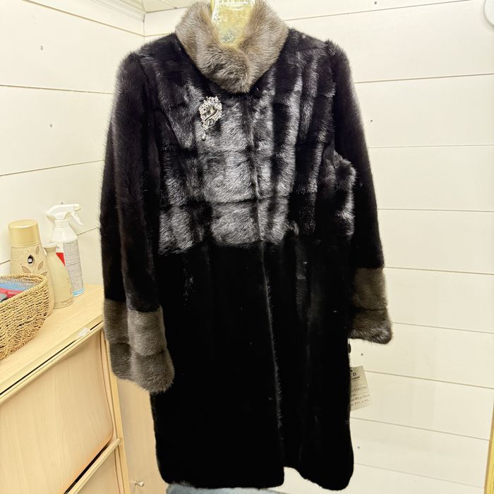 Новая норковая шуба  Турция  52 size