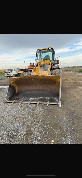 фронтальный погрузчик